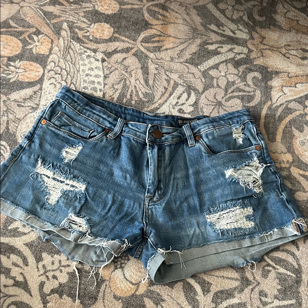 Blank NYC Distressed Jean Shorts in Blue size 29